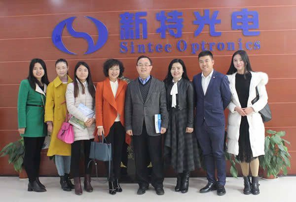 �人����̻����鳤����÷�������ޱ�Ӯ